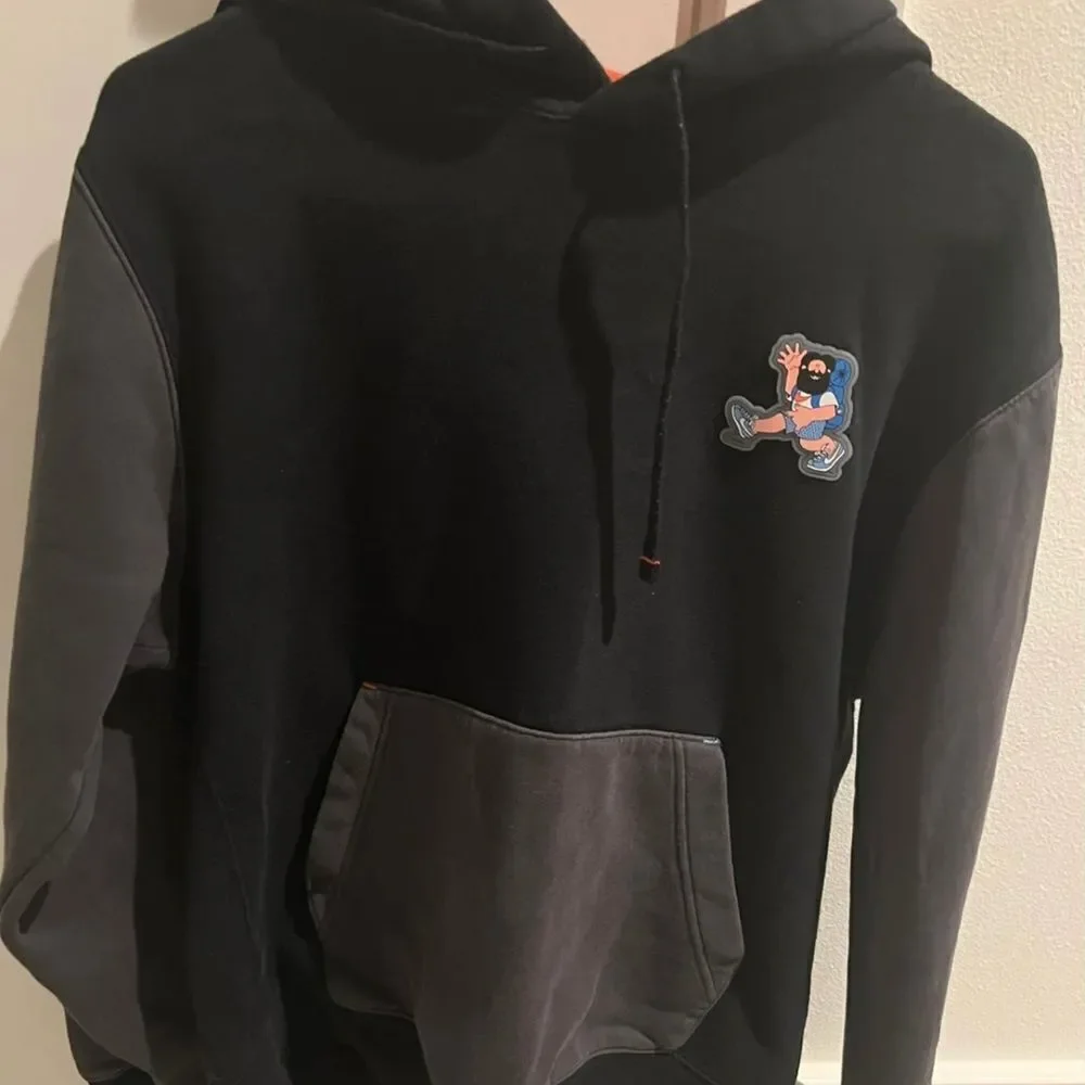 Nike Youth Sportswear Hiker Club Graphic Black Grey Hoodie M